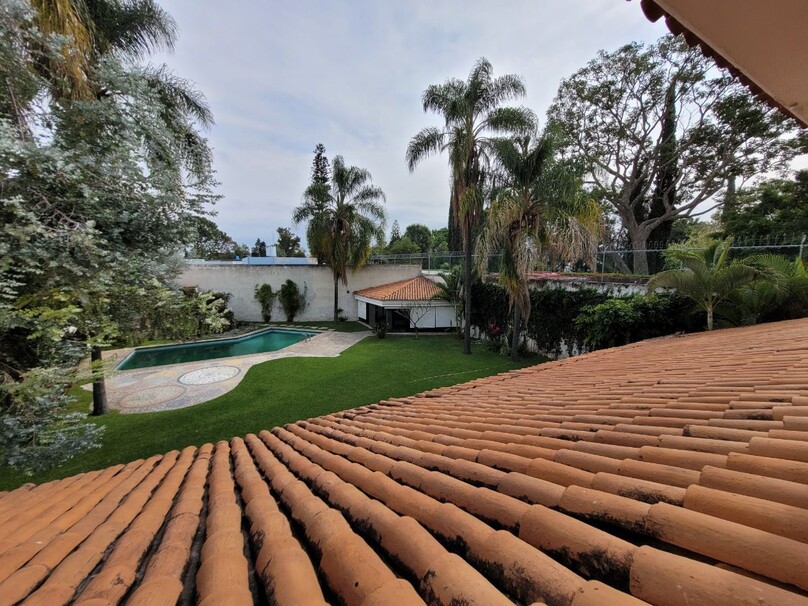 Se vende hermosa casa a precio de terreno en Villa Universitaria
